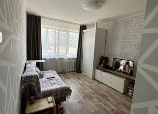 Продаю однокомнатную квартиру, 32.7 м2, посёлок городского типа Лучегорск, 4-й микрорайон, 25