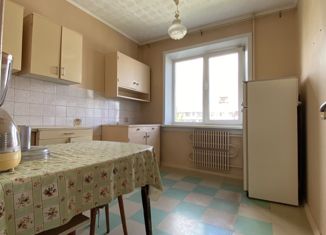 Продам трехкомнатную квартиру, 63.7 м2, Новосибирск, улица Демакова, 8, улица Демакова