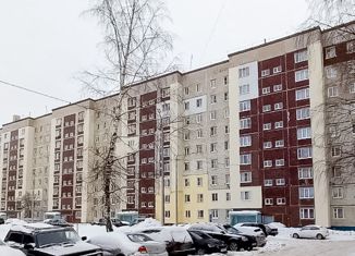 Продам 2-комнатную квартиру, 49.8 м2, Тутаев, улица Розы Люксембург, 58