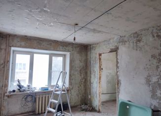 Продается 3-комнатная квартира, 41.8 м2, Челябинск, улица Танкистов, 138А, Тракторозаводский район