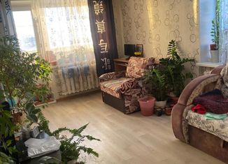 Продается двухкомнатная квартира, 43.3 м2, Карпинск, улица Луначарского, 78