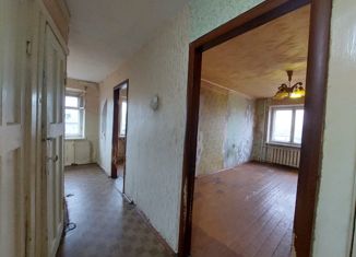 Двухкомнатная квартира на продажу, 41 м2, Магнитогорск, улица Суворова, 142