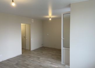 Продаю квартиру студию, 29.9 м2, Мурино, ЖК Урбанист, Екатерининская улица, 17