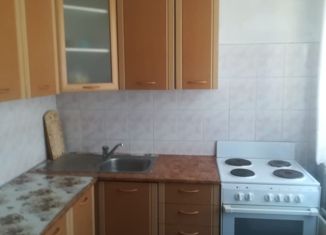 Продаю 3-ком. квартиру, 57.4 м2, рабочий посёлок Коченёво, улица Военный городок, 135