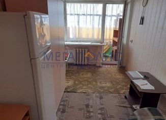 Продам 1-ком. квартиру, 13.6 м2, Балаково, улица Набережная 50 лет ВЛКСМ, 24