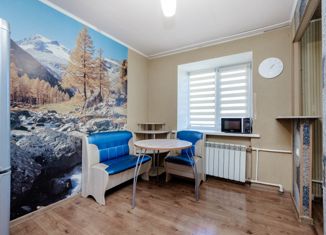 Продается 3-комнатная квартира, 61.4 м2, Хабаровский край, улица Гагарина, 1