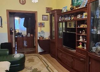 Продам 3-комнатную квартиру, 69 м2, посёлок городского типа Излучинск, переулок Строителей, 7