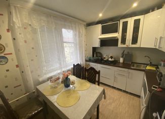 Продается 3-ком. квартира, 58 м2, Ахтубинск, переулок Строителей, 4