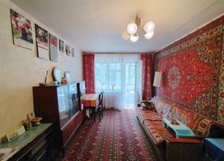 Продаю 2-ком. квартиру, 42 м2, Новомосковск, улица Дружбы, 19А