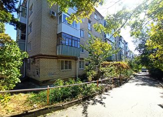 Продаю 2-ком. квартиру, 45 м2, Ставрополь, улица Ленина, 120/2, микрорайон №6