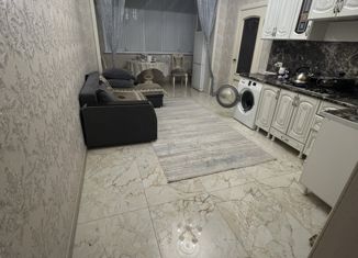 Продам 2-ком. квартиру, 75 м2, Каспийск, Кавказская улица, 28
