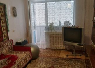 Продаю 2-ком. квартиру, 43.7 м2, Тавда, улица 9 Мая, 1