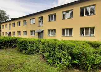 Продаю трехкомнатную квартиру, 52.5 м2, Карабаново, Садовая улица, 5