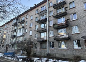 Продается 2-комнатная квартира, 42.2 м2, Санкт-Петербург, Светлановский проспект, 29, метро Политехническая