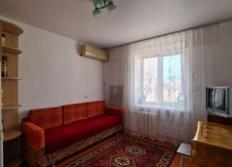 Сдам в аренду комнату, 70 м2, Волгоград, проспект Столетова, 2