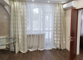 Продаю 2-ком. квартиру, 43.8 м2, Самара, Средне-Садовая улица, 36, метро Победа