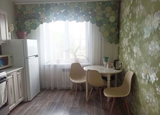 Продаю 2-комнатную квартиру, 54 м2, Ленинск-Кузнецкий, улица Горького, 40