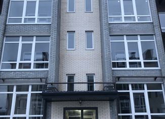 2-ком. квартира на продажу, 66.4 м2, Аксай, улица Строителей, 9к4