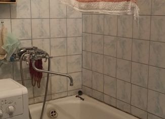 Продам 2-комнатную квартиру, 45 м2, Учалы, улица Башкортостана, 10А