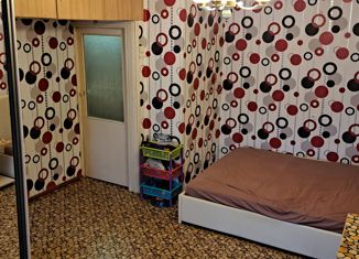 Продаю 2-ком. квартиру, 42.5 м2, Томск, улица Дзержинского, 57, Кировский район