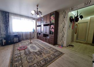 Продам трехкомнатную квартиру, 61.5 м2, Свердловская область, улица Скорынина, 4