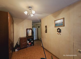 Продается 3-комнатная квартира, 62 м2, Кемеровская область, улица Гагарина, 9