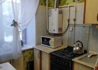 Продаю трехкомнатную квартиру, 60 м2, Тутаев, Комсомольская улица, 74