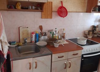 Продаю 1-комнатную квартиру, 18 м2, Новый Уренгой, микрорайон Приозёрный, 9