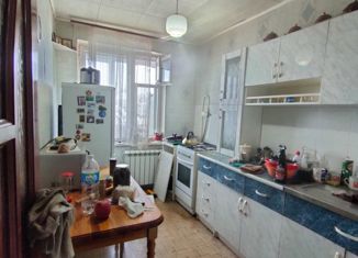 Продается 2-комнатная квартира, 52 м2, Волжск, улица Кузьмина, 3А