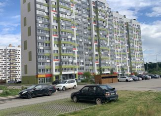 Продаю 2-ком. квартиру, 43.1 м2, Киров, Чистопрудненская улица, 20, жилой район Чистые Пруды