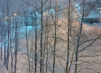 Продажа 2-ком. квартиры, 44.2 м2, Кировск, улица Советской Конституции, 8