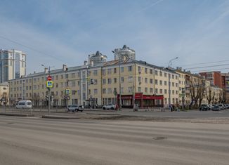 Продается 1-комнатная квартира, 31 м2, Екатеринбург, улица Челюскинцев, 60, метро Площадь 1905 года
