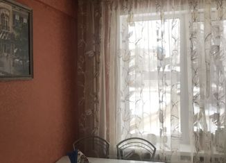 Двухкомнатная квартира на продажу, 52 м2, Брянск, улица Камозина, 32