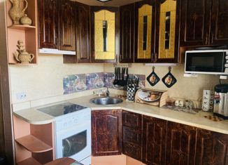 Продажа 3-комнатной квартиры, 66.3 м2, Артём, Харьковская улица, 10