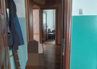 Продам 2-ком. квартиру, 51 м2, Радужный, 9-й микрорайон, 2