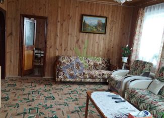 Продается дом, 198.9 м2, поселок городского типа Приютово, Радужная улица