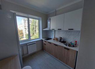 Сдаю 2-ком. квартиру, 52 м2, Белгород, бульвар Юности, 2