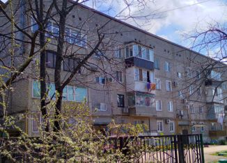 Продается трехкомнатная квартира, 63.8 м2, станица Калининская, улица Коваля, 47