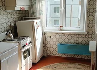 Продажа 2-ком. квартиры, 50.2 м2, Нижний Новгород, улица Генерала Зимина, 12, метро Московская