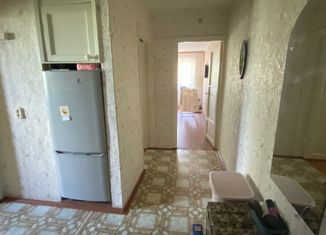 Продажа 3-комнатной квартиры, 52 м2, Еманжелинск, улица Герцена, 1