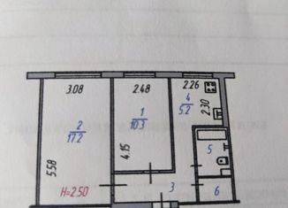 Продаю 2-ком. квартиру, 43.8 м2, Кировск, проспект Ленина, 33А