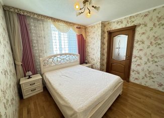 Продается трехкомнатная квартира, 60.8 м2, Киров, Пятницкая улица, 87