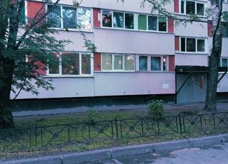 Продаю комнату, 60.1 м2, Санкт-Петербург, улица Руднева, 27к1, улица Руднева