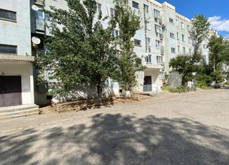 Продам 2-комнатную квартиру, 49 м2, Элиста, 8-й микрорайон, 29, 8-й микрорайон