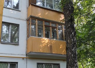 Продам 1-ком. квартиру, 32 м2, Москва, улица Медиков, 28к2, улица Медиков