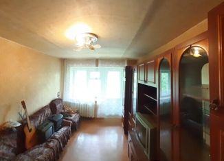 Продается двухкомнатная квартира, 42.2 м2, Кольчугино, улица 50 лет Октября, 8