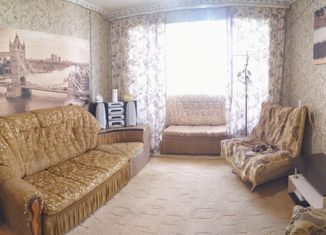 Продается трехкомнатная квартира, 65 м2, Волгодонск, улица Черникова, 2/31