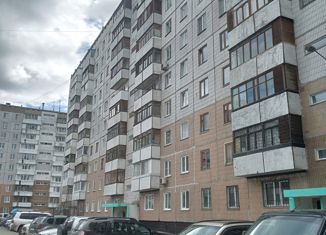 Продам четырехкомнатную квартиру, 81.8 м2, Кемеровская область, улица Свободы, 7