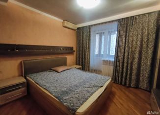 Аренда 3-ком. квартиры, 110 м2, Ростовская область, улица Юфимцева, 4/2