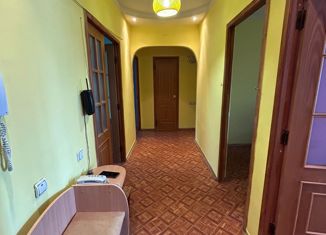 Продаю 4-ком. квартиру, 86 м2, Элиста, 2-й микрорайон, 17, 2-й микрорайон